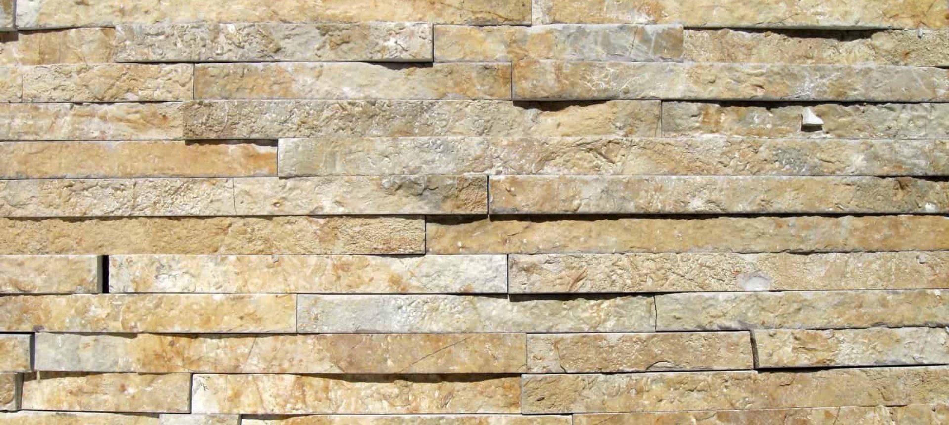 Krem-kamen-Struganik-dekorativn-prirodni-kamen
